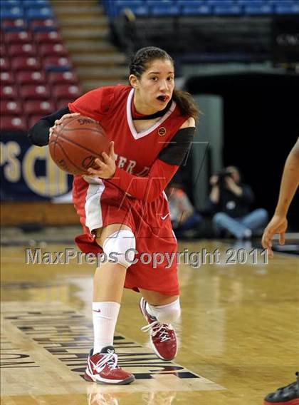 Thumbnail 3 in Mater Dei vs. Berkeley (CIF State D1 Final) photogallery.