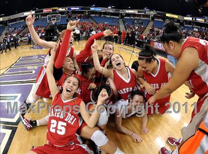 Thumbnail 3 in Mater Dei vs. Berkeley (CIF State D1 Final) photogallery.