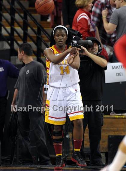 Thumbnail 1 in Mater Dei vs. Berkeley (CIF State D1 Final) photogallery.