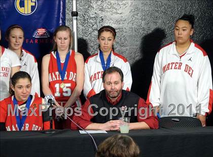 Thumbnail 2 in Mater Dei vs. Berkeley (CIF State D1 Final) photogallery.