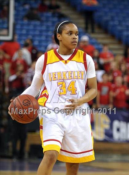 Thumbnail 2 in Mater Dei vs. Berkeley (CIF State D1 Final) photogallery.