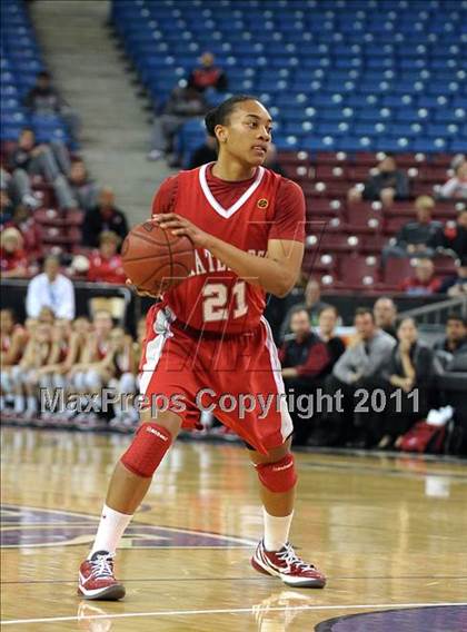 Thumbnail 2 in Mater Dei vs. Berkeley (CIF State D1 Final) photogallery.