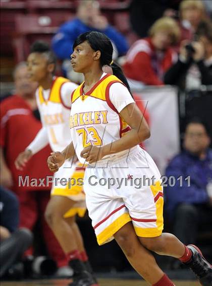 Thumbnail 3 in Mater Dei vs. Berkeley (CIF State D1 Final) photogallery.