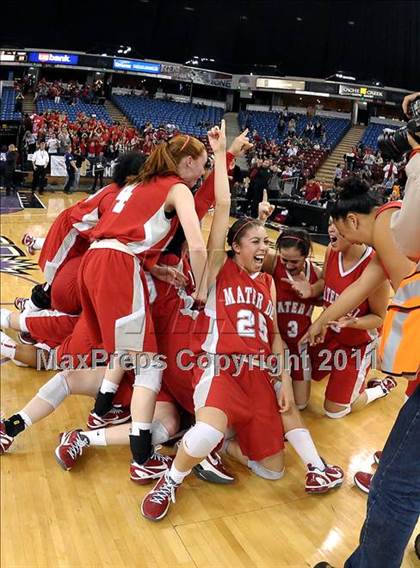 Thumbnail 3 in Mater Dei vs. Berkeley (CIF State D1 Final) photogallery.