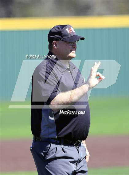 Thumbnail 1 in Scurry-Rosser vs Winnsboro photogallery.