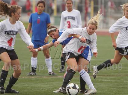 Thumbnail 2 in Buchanan vs. San Clemente (CIF D1 SoCal Regional Final) photogallery.