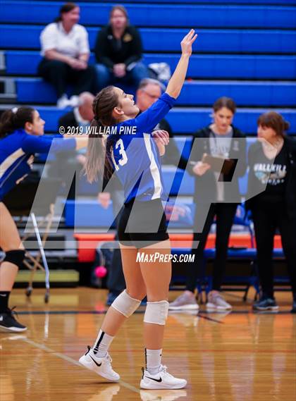 Thumbnail 1 in Cornwall Central vs. Wallkill (Section 9 Class A Final) photogallery.