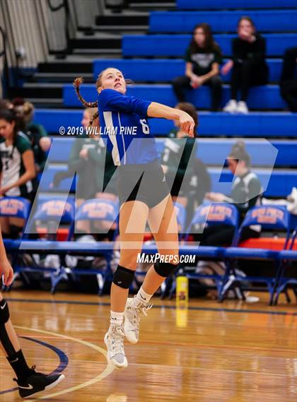 Thumbnail 3 in Cornwall Central vs. Wallkill (Section 9 Class A Final) photogallery.