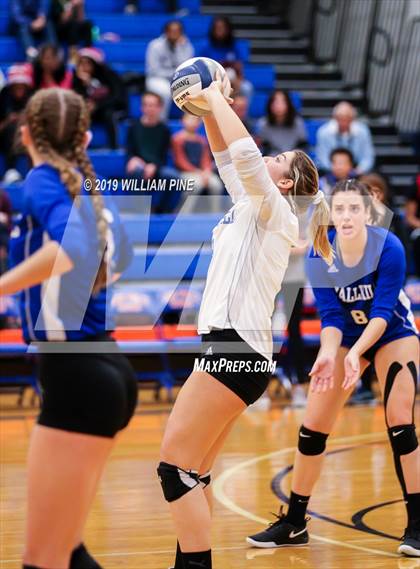 Thumbnail 2 in Cornwall Central vs. Wallkill (Section 9 Class A Final) photogallery.
