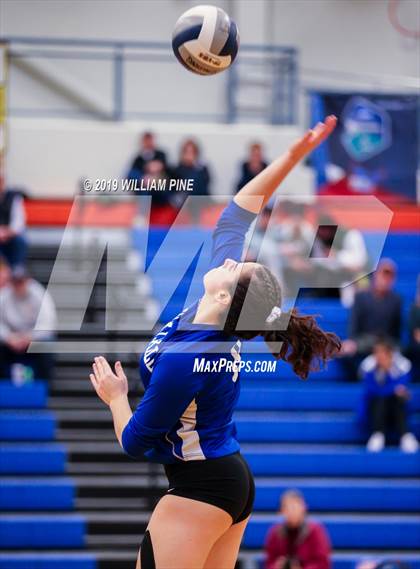 Thumbnail 1 in Cornwall Central vs. Wallkill (Section 9 Class A Final) photogallery.