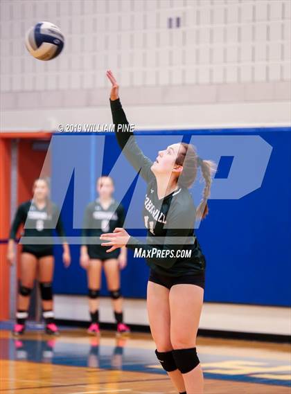 Thumbnail 1 in Cornwall Central vs. Wallkill (Section 9 Class A Final) photogallery.