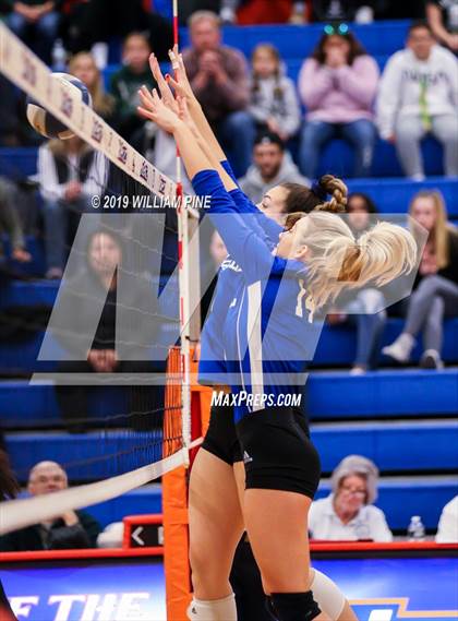 Thumbnail 2 in Cornwall Central vs. Wallkill (Section 9 Class A Final) photogallery.