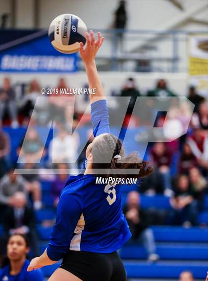 Thumbnail 2 in Cornwall Central vs. Wallkill (Section 9 Class A Final) photogallery.