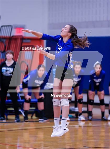 Thumbnail 2 in Cornwall Central vs. Wallkill (Section 9 Class A Final) photogallery.