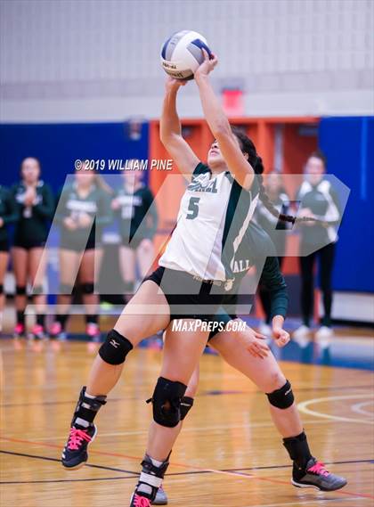 Thumbnail 3 in Cornwall Central vs. Wallkill (Section 9 Class A Final) photogallery.