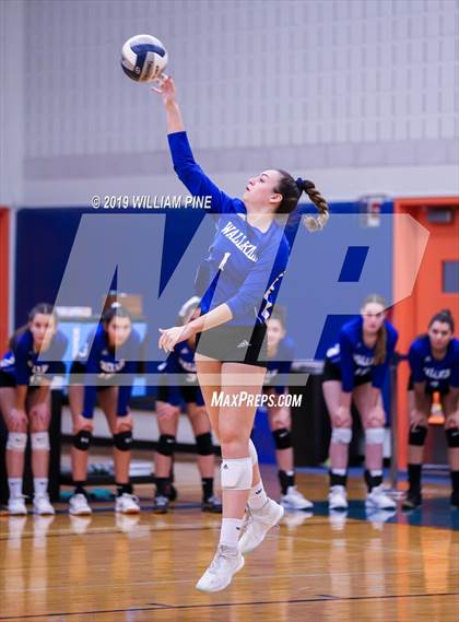 Thumbnail 1 in Cornwall Central vs. Wallkill (Section 9 Class A Final) photogallery.