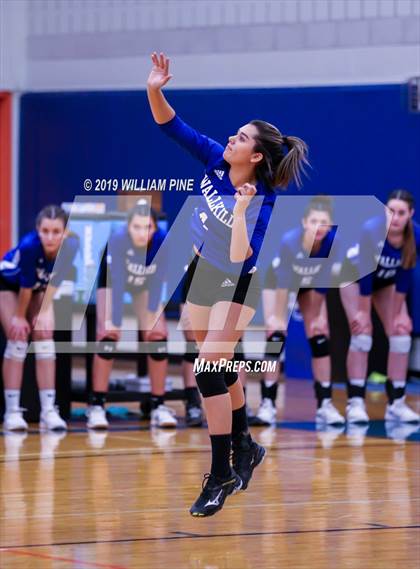 Thumbnail 3 in Cornwall Central vs. Wallkill (Section 9 Class A Final) photogallery.