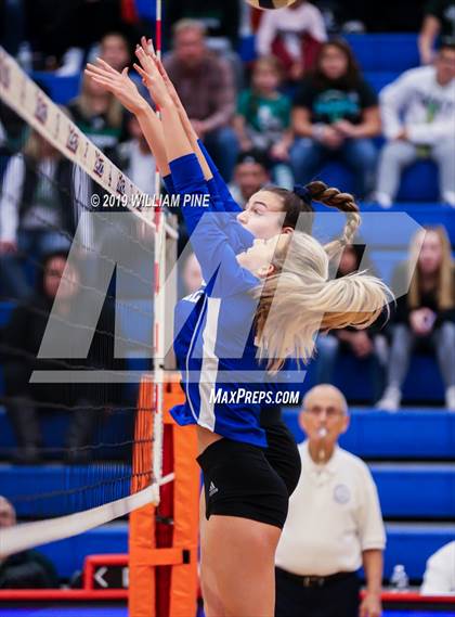 Thumbnail 1 in Cornwall Central vs. Wallkill (Section 9 Class A Final) photogallery.