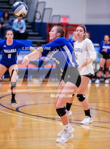 Thumbnail 1 in Cornwall Central vs. Wallkill (Section 9 Class A Final) photogallery.