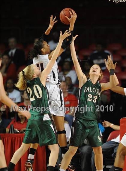 Thumbnail 1 in Butler vs. Green Hope (NCHSAA Class 4A Final) photogallery.