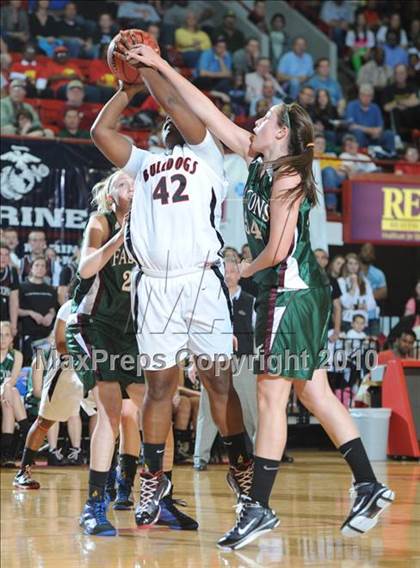 Thumbnail 2 in Butler vs. Green Hope (NCHSAA Class 4A Final) photogallery.