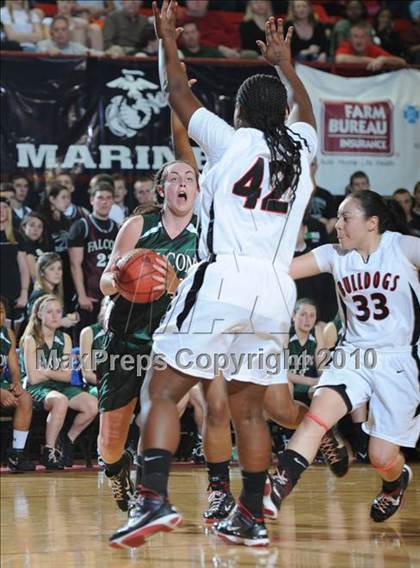 Thumbnail 2 in Butler vs. Green Hope (NCHSAA Class 4A Final) photogallery.