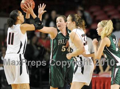 Thumbnail 3 in Butler vs. Green Hope (NCHSAA Class 4A Final) photogallery.