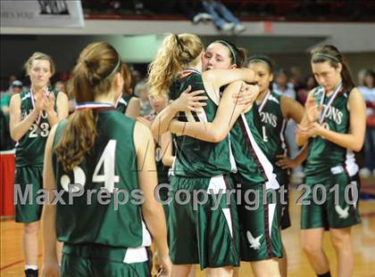 Thumbnail 2 in Butler vs. Green Hope (NCHSAA Class 4A Final) photogallery.
