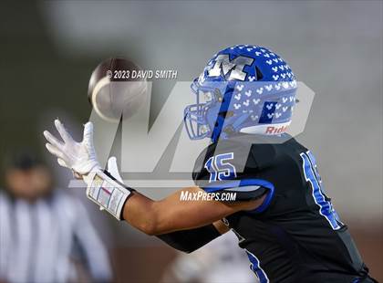 Thumbnail 3 in North Platte vs. Marionville (MSHSAA Class 1 Championship) photogallery.