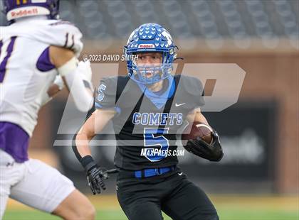 Thumbnail 2 in North Platte vs. Marionville (MSHSAA Class 1 Championship) photogallery.