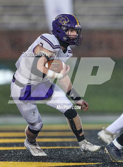 Thumbnail 1 in North Platte vs. Marionville (MSHSAA Class 1 Championship) photogallery.
