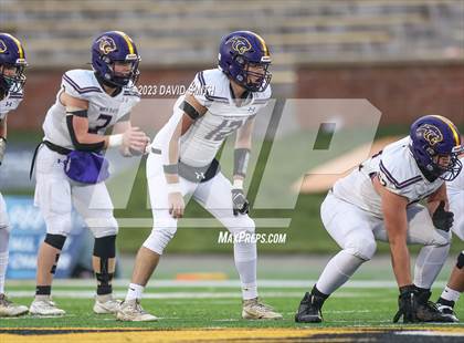 Thumbnail 1 in North Platte vs. Marionville (MSHSAA Class 1 Championship) photogallery.