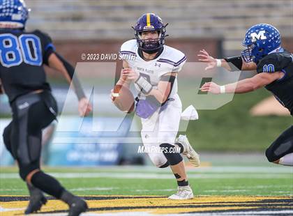 Thumbnail 3 in North Platte vs. Marionville (MSHSAA Class 1 Championship) photogallery.