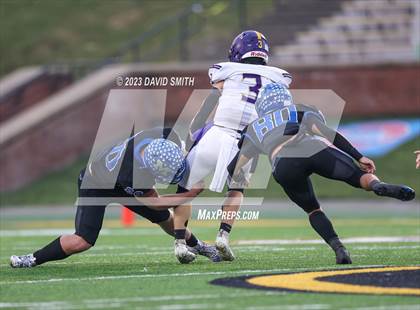 Thumbnail 2 in North Platte vs. Marionville (MSHSAA Class 1 Championship) photogallery.
