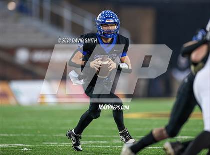 Thumbnail 2 in North Platte vs. Marionville (MSHSAA Class 1 Championship) photogallery.
