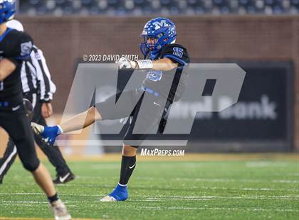 Thumbnail 2 in North Platte vs. Marionville (MSHSAA Class 1 Championship) photogallery.
