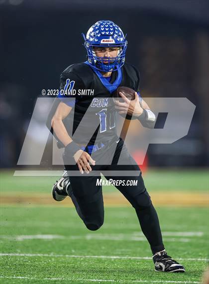 Thumbnail 3 in North Platte vs. Marionville (MSHSAA Class 1 Championship) photogallery.