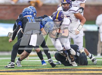 Thumbnail 2 in North Platte vs. Marionville (MSHSAA Class 1 Championship) photogallery.