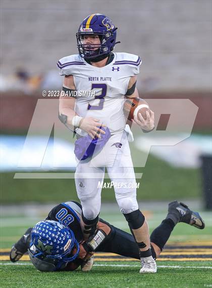 Thumbnail 2 in North Platte vs. Marionville (MSHSAA Class 1 Championship) photogallery.