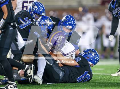Thumbnail 3 in North Platte vs. Marionville (MSHSAA Class 1 Championship) photogallery.