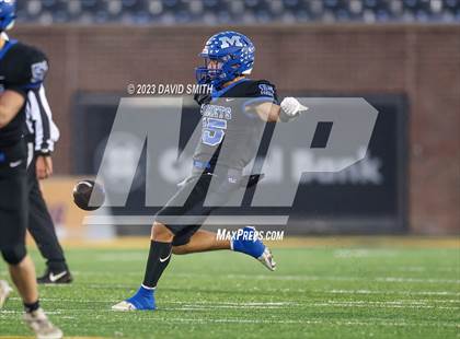 Thumbnail 3 in North Platte vs. Marionville (MSHSAA Class 1 Championship) photogallery.