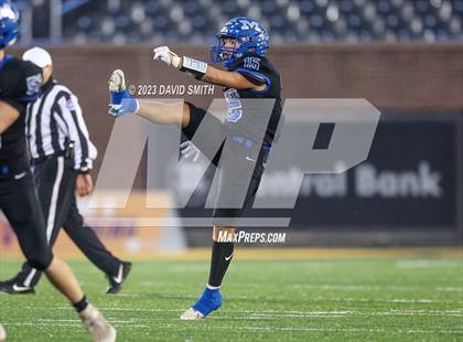 Thumbnail 3 in North Platte vs. Marionville (MSHSAA Class 1 Championship) photogallery.