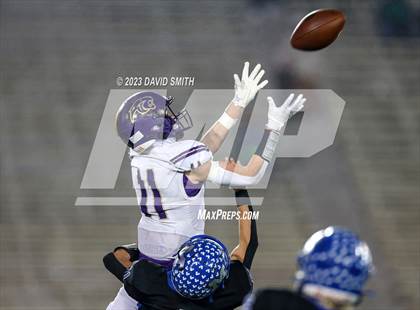 Thumbnail 2 in North Platte vs. Marionville (MSHSAA Class 1 Championship) photogallery.