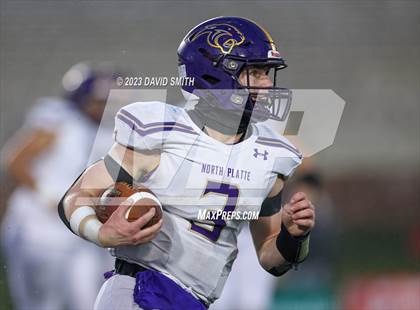 Thumbnail 3 in North Platte vs. Marionville (MSHSAA Class 1 Championship) photogallery.