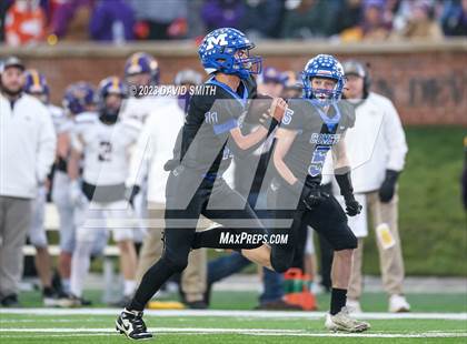 Thumbnail 3 in North Platte vs. Marionville (MSHSAA Class 1 Championship) photogallery.