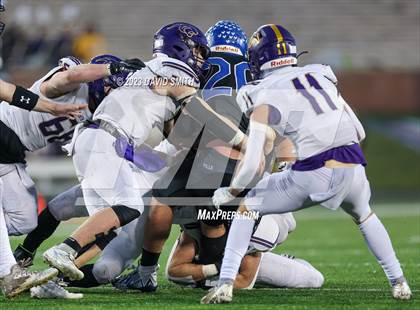 Thumbnail 3 in North Platte vs. Marionville (MSHSAA Class 1 Championship) photogallery.
