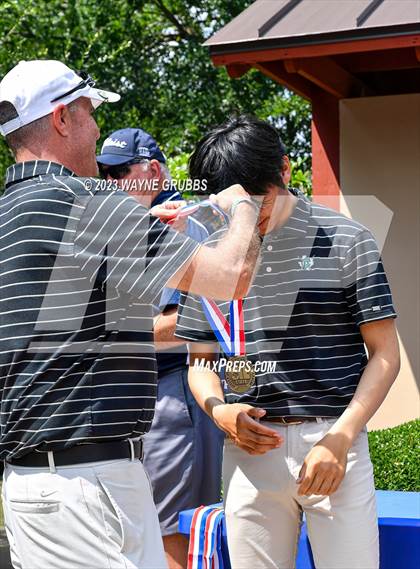 Thumbnail 1 in UIL 5A Golf Final Awards photogallery.