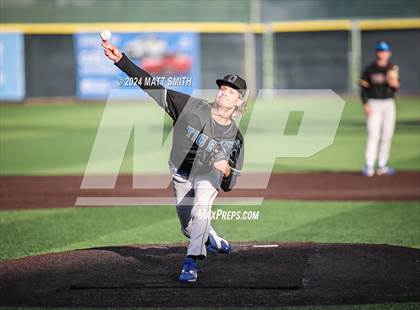 Thumbnail 1 in Orem @ Springville (UHSAA 5A Bracket 1 Round 1) photogallery.