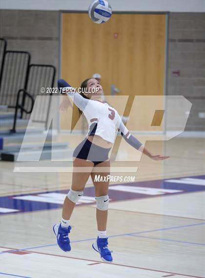 Thumbnail 3 in Mountain Ridge @ Herriman photogallery.