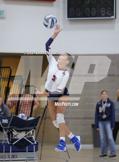 Thumbnail 3 in Mountain Ridge @ Herriman photogallery.